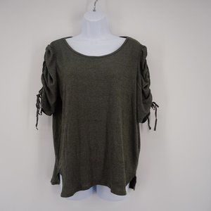 Max Studio NWT Women's Army Green Textured Scoop Neck Short Sleeve Blouse L